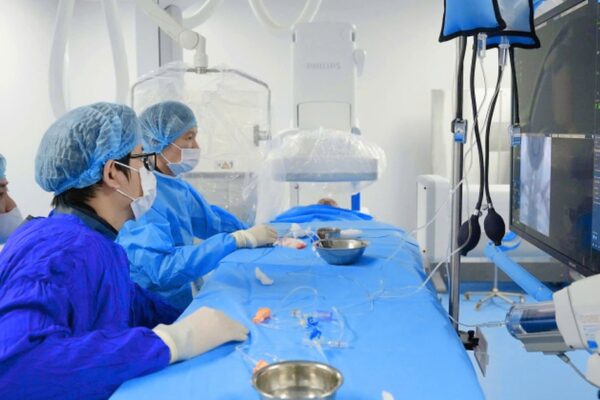 Thoát nguy cơ tàn phế nhờ can thiệp mạch não trong thời gian vàng