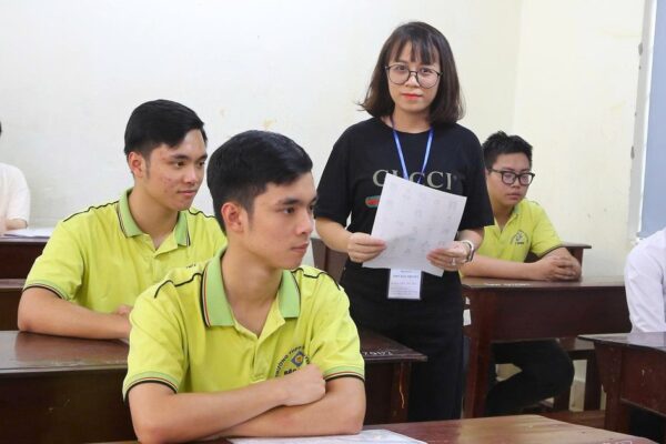Vì sao đáp án thi tốt nghiệp THPT không được công bố ngay?