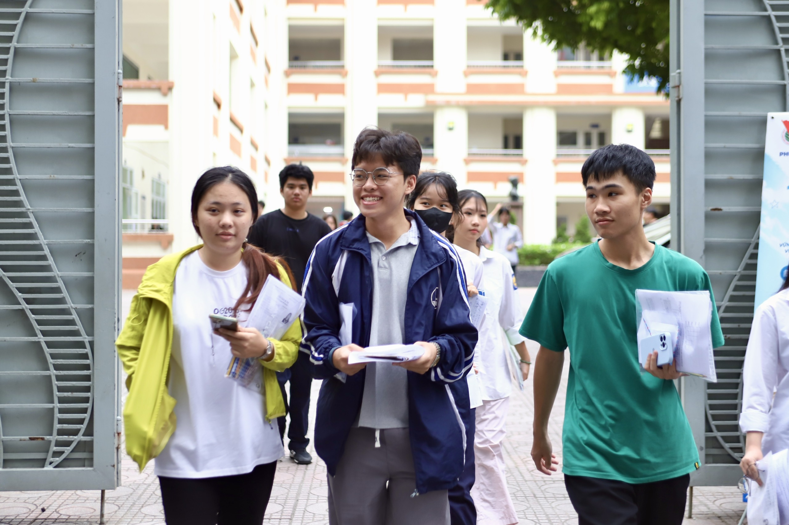 z7925107937492ebf8dbf3c0bc354dc661129318180373-17811731017541707775454 Liệu có mưa điểm 9 trở lên ở môn Toán tốt nghiệp THPT 2026?- Ảnh 2.