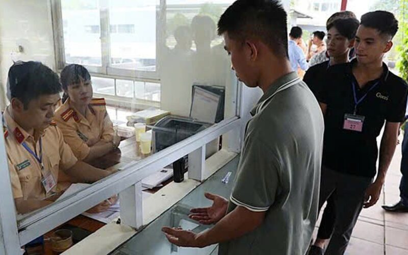 Đề xuất không đổi bằng lái cho người chưa nộp phạt vi phạm giao thông